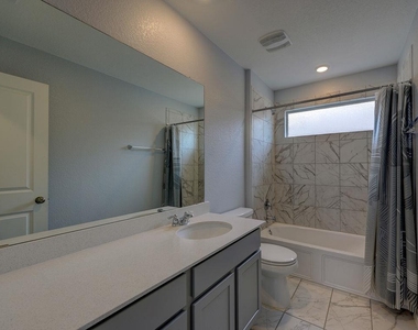 1716 Frontenac St - Photo Thumbnail 25