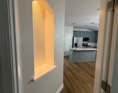 4604 Ramies Run - Photo Thumbnail 18