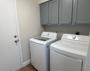 4604 Ramies Run - Photo Thumbnail 34