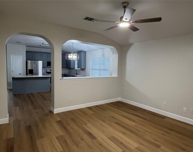 4604 Ramies Run - Photo Thumbnail 16