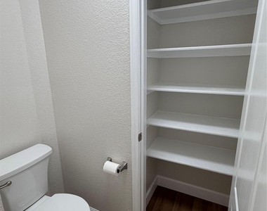 4604 Ramies Run - Photo Thumbnail 32