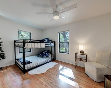 152 Spoke Ln - Photo Thumbnail 14