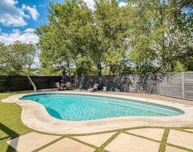 3908 Edwards Mountain Dr - Photo Thumbnail 30
