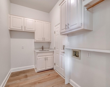 3908 Edwards Mountain Dr - Photo Thumbnail 25