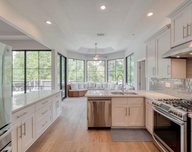 3908 Edwards Mountain Dr - Photo Thumbnail 9