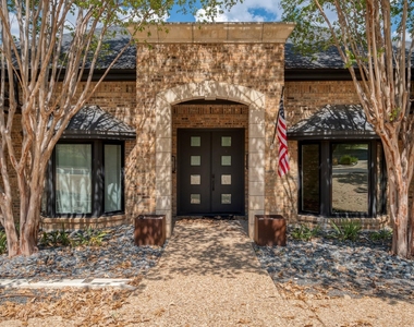 3908 Edwards Mountain Dr - Photo Thumbnail 3