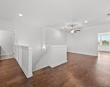 8901 Parker Ranch Cir - Photo Thumbnail 15