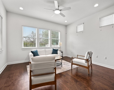 8901 Parker Ranch Cir - Photo Thumbnail 6