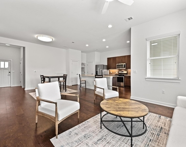 8901 Parker Ranch Cir - Photo Thumbnail 8