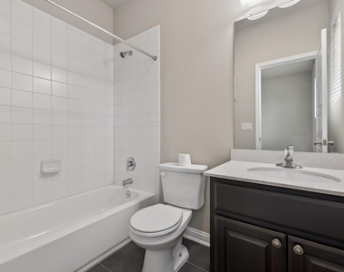 1501 Lawrence St - Photo Thumbnail 21