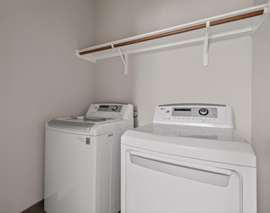 1501 Lawrence St - Photo Thumbnail 22