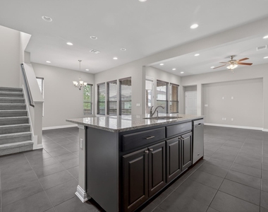 1501 Lawrence St - Photo Thumbnail 10
