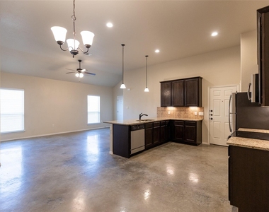 271 Joanne Loop Loop - Photo Thumbnail 2