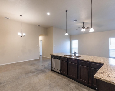 271 Joanne Loop Loop - Photo Thumbnail 3