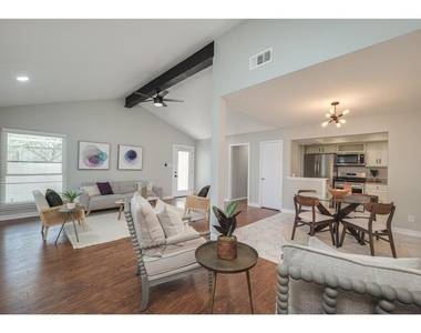 3203 Foster Ln - Photo Thumbnail 10