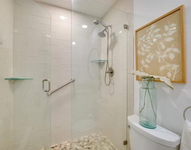 3203 Foster Ln - Photo Thumbnail 22