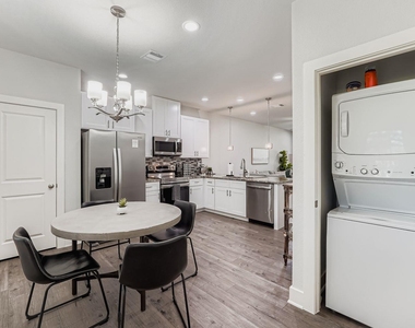 18803 Hogan Cir - Photo Thumbnail 14