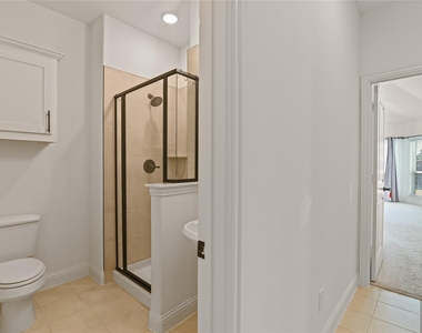 1611 Mcmaster Ln - Photo Thumbnail 27