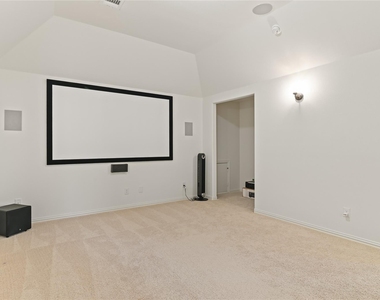 1611 Mcmaster Ln - Photo Thumbnail 20