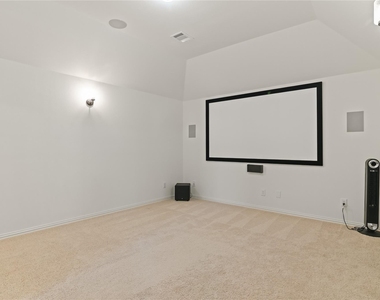 1611 Mcmaster Ln - Photo Thumbnail 19