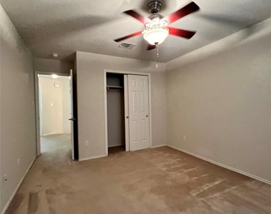 2632 Century Park Blvd - Photo Thumbnail 13