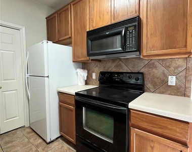 2632 Century Park Blvd - Photo Thumbnail 5
