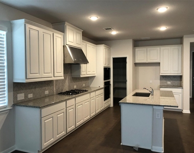2746 Fortezza Way - Photo Thumbnail 3