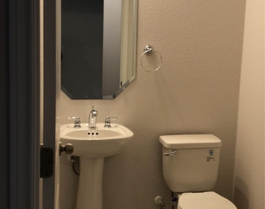 2746 Fortezza Way - Photo Thumbnail 15