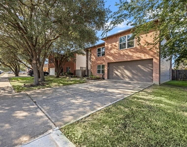 8058 Thaxton Rd - Photo Thumbnail 1