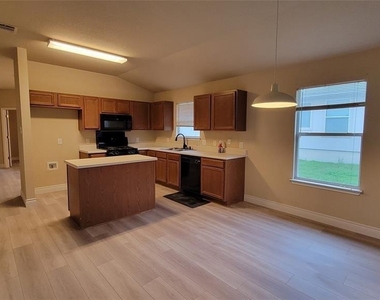 339 Marquitos Dr - Photo Thumbnail 4