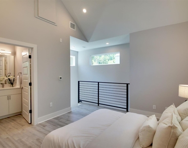 7204 Meador Ave - Photo Thumbnail 16