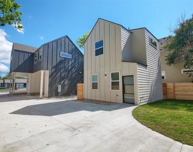 7204 Meador Ave - Photo Thumbnail 3