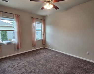 2800 Seneca Path - Photo Thumbnail 16