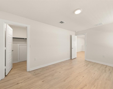 13809 Lubeck Dr - Photo Thumbnail 24