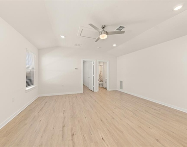 13809 Lubeck Dr - Photo Thumbnail 18