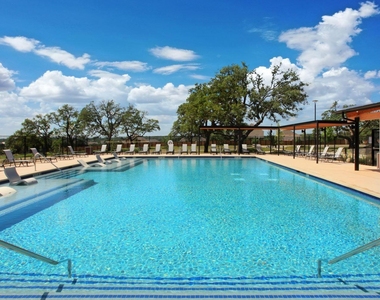 1624 Stone House Dr - Photo Thumbnail 17