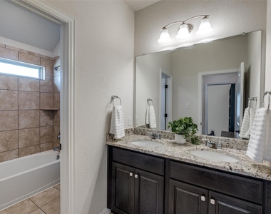 1624 Stone House Dr - Photo Thumbnail 14