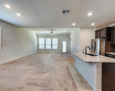 1624 Stone House Dr - Photo Thumbnail 3