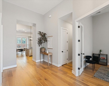 120 Shady Spring Trl - Photo Thumbnail 3