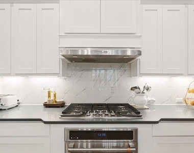 120 Shady Spring Trl - Photo Thumbnail 11