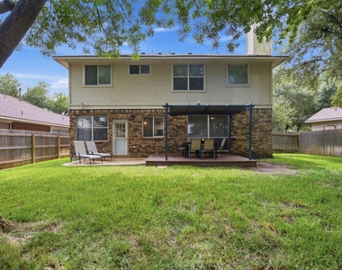 2903 Pioneer Way - Photo Thumbnail 24