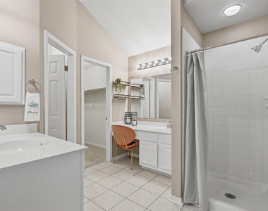 2903 Pioneer Way - Photo Thumbnail 16