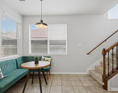 2903 Pioneer Way - Photo Thumbnail 12