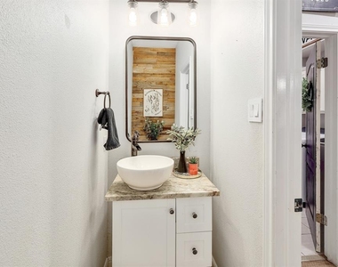 3019 Plantation Dr - Photo Thumbnail 27