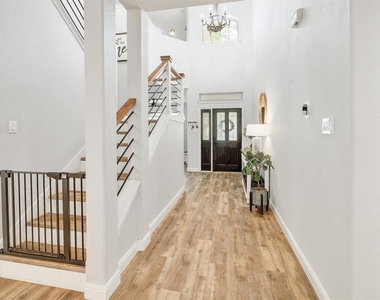 3019 Plantation Dr - Photo Thumbnail 10