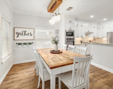 3019 Plantation Dr - Photo Thumbnail 6