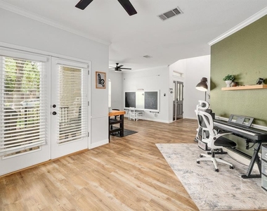 3019 Plantation Dr - Photo Thumbnail 12