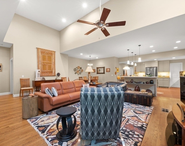 3822 Ridgelea Dr - Photo Thumbnail 5