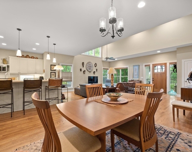 3822 Ridgelea Dr - Photo Thumbnail 12