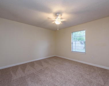 3200 John Campbells Trl - Photo Thumbnail 4